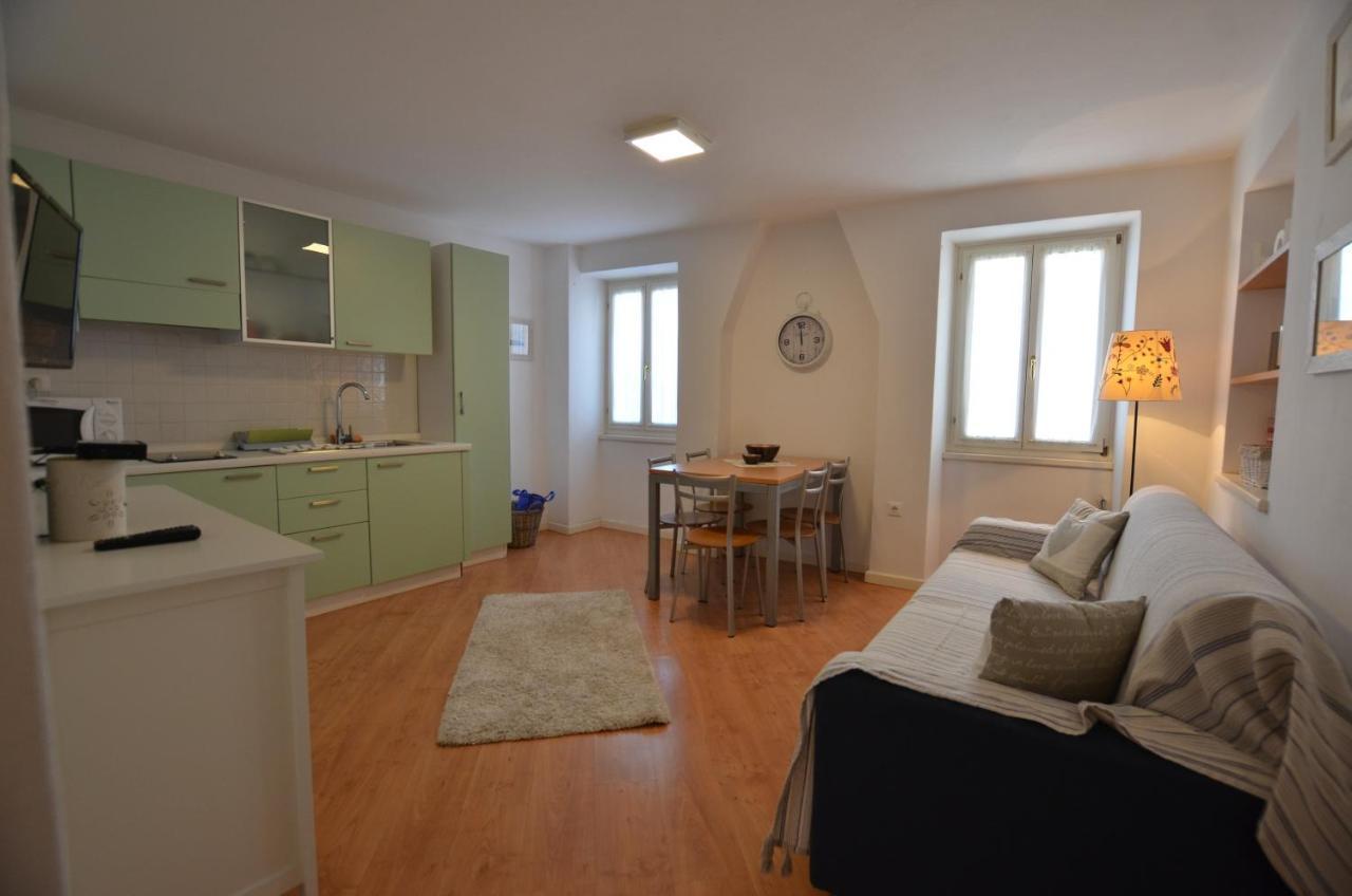 Stella 2 Sea View Apartment Rovinj Exterior photo